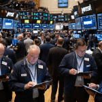 Solana price prediction April: On the verge of a steep crash?